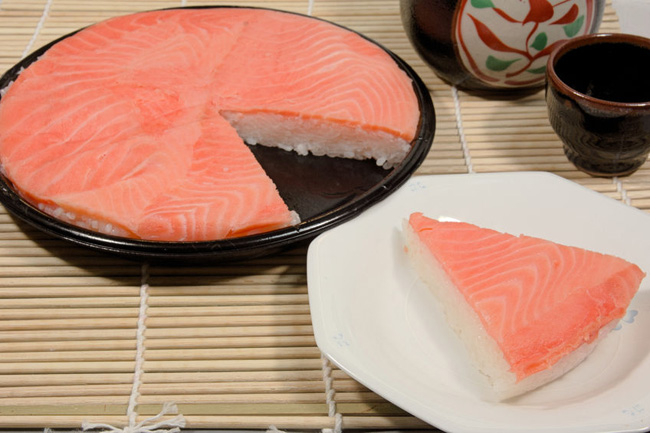 Salmon Oshizushi