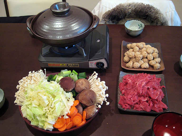 Mesa Nabemono